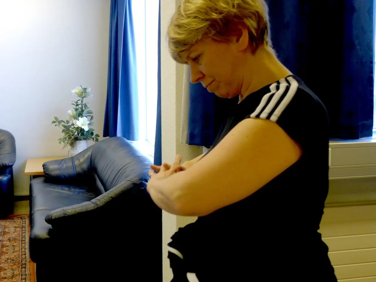 Assisting in Elderly Care: Essential Steps for Maintaining Senior Health