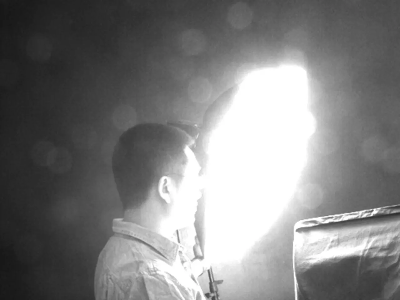 Tactical XML T6 Flashlight: A Defense Tool for Personal Safety