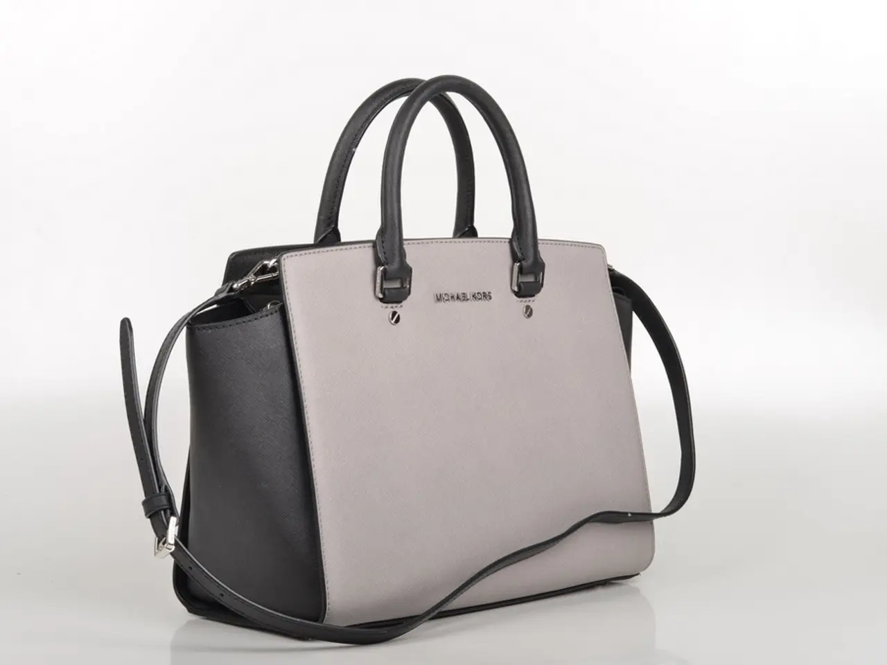 Daily Deals for Black Friday: 27 Essential Everyday Carry Items