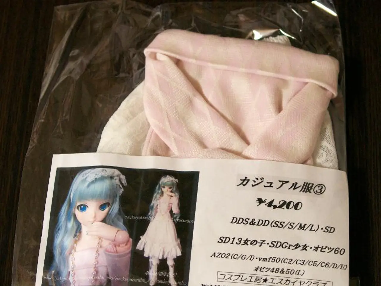 Fourteen stylish dresses from Walmart that are adorable and perfect for those warmer days ahead.