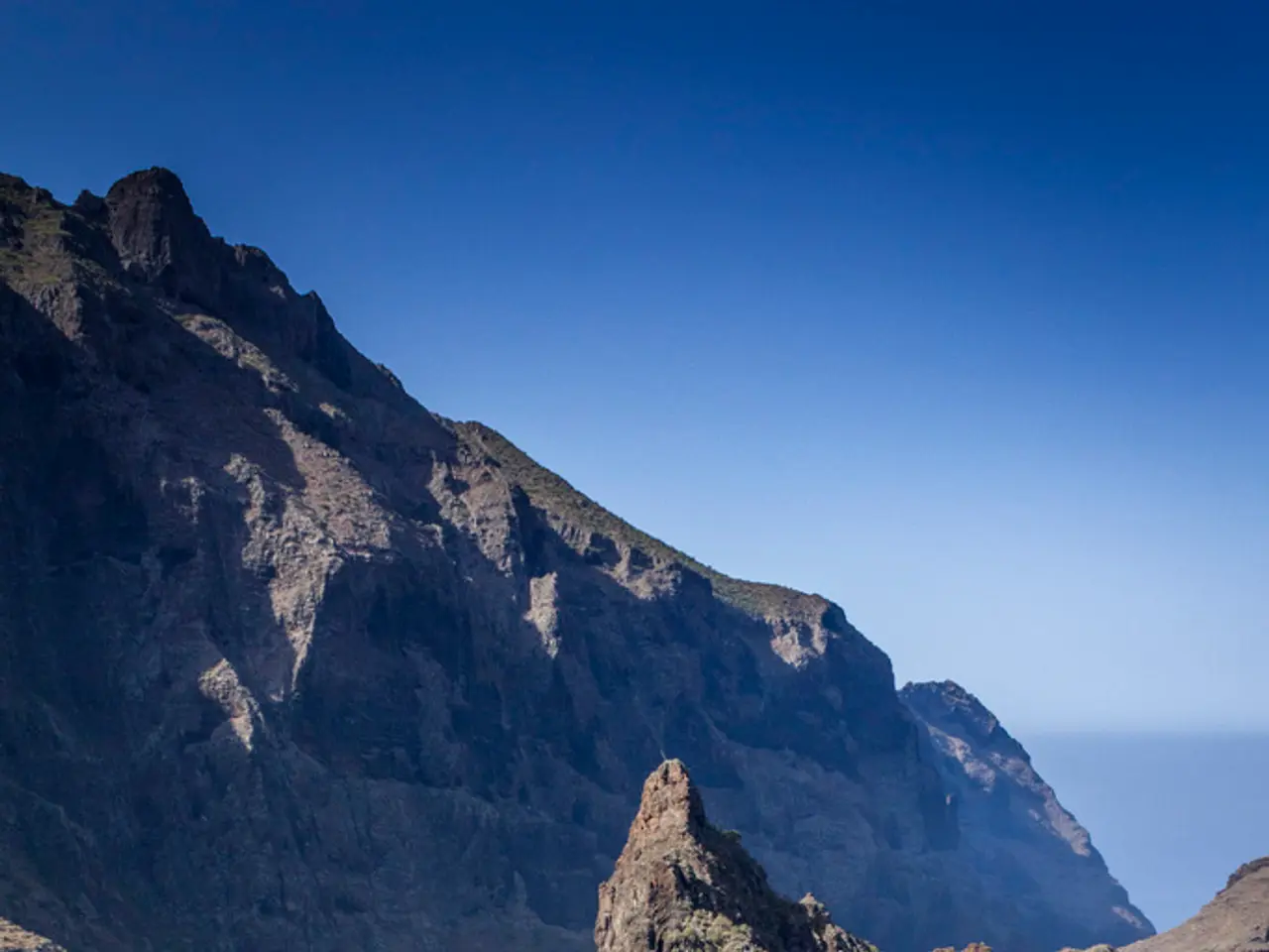 What's the top-rated playground in Alexandria, according to a survey?