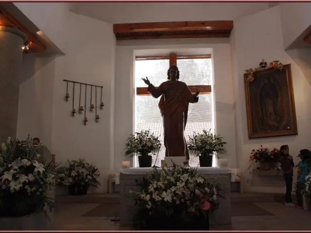 Berlin's Klardorfer elementary school contributes to an artistic venture, known as an art project