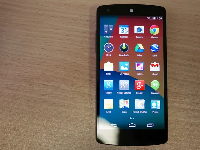 Mobile User Experience Analysis: Key Distinctions from Traditional Desktop Interaction