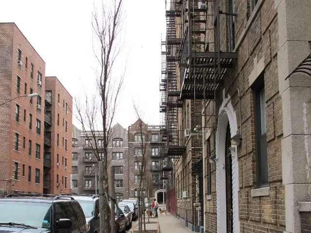 Final stage of building on Moislinger Allee