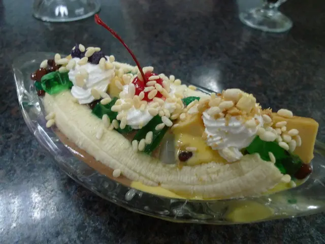 Uncovered: The Widespread Appearance of 'Basketweave' Bowls Among Fashionable Individuals' Dining...