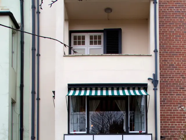 Explore Top-Tier Terrarium Kits for Enclosed Biology Experiments