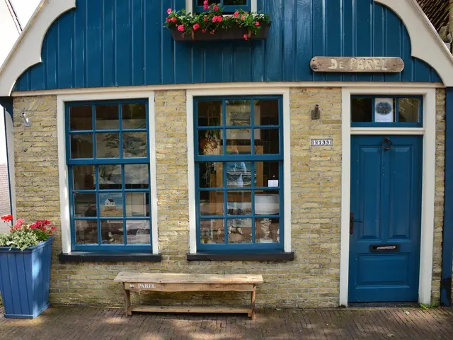 Luxurious Cary Grant's Previous Beverly Hills Residence listed for Sale at $78 Million