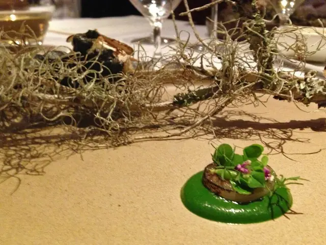 Images: "Petrus" enthusiast celebrates annual Carrara wine festival