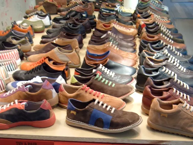 Review of Men's Fusion Repreve Double Layer Walking Socks by 1000 Mile