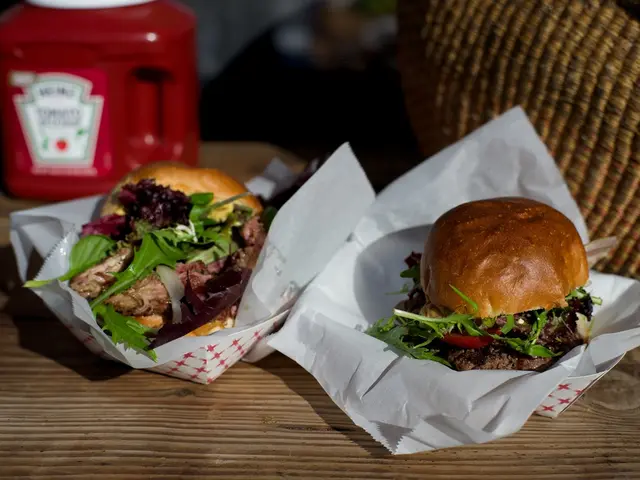 Today's fortunate day for you! Grab a Ninja Two-Basket Air Fryer at a 29% discount!