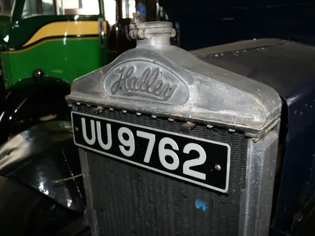 Essential Insights into Triumph Thrust 400: Uncovering 5 Crucial Facts about the Cafe Racer Model