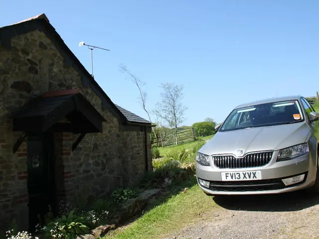 Solar efficiency in winter: Do solar panels still generate power during colder seasons and what...