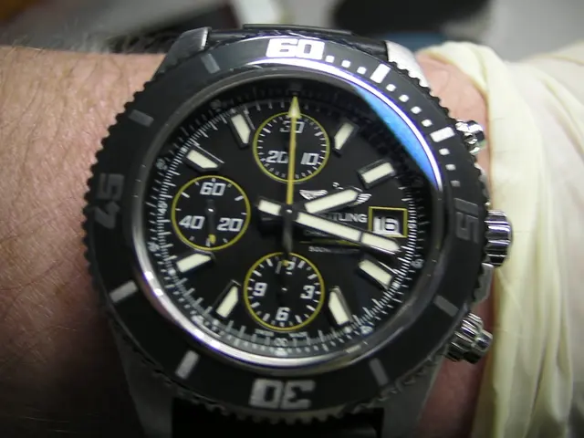 Girard-Perregaux revamps its Laureato Skeleton model with black ceramic, yet production remains...