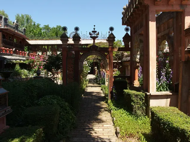 Gardens of OWL Garden-Paradise in Gütersloh district: A 53-year-old individual realizes their...