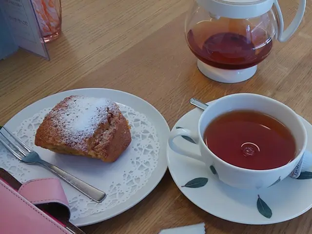 Swap your decorative tray holders for a more practical solution: my preference is the 'purse bowl'...