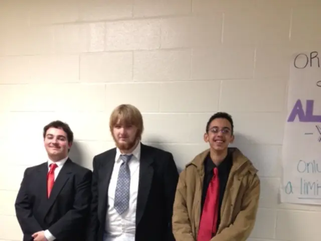 Men's Capris: A Potential Trend Shift in Men's Lower Attire